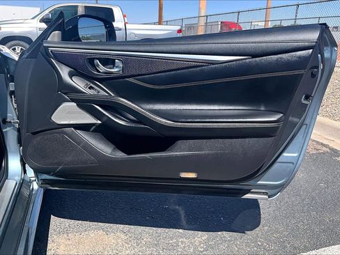 Used 2017 INFINITI Q60 Red Sport 400 image 23