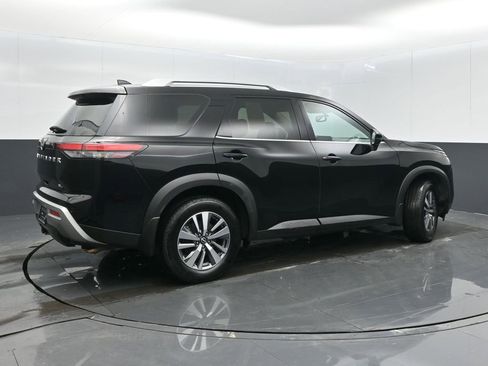 Used 2022 Nissan Pathfinder SL image 7