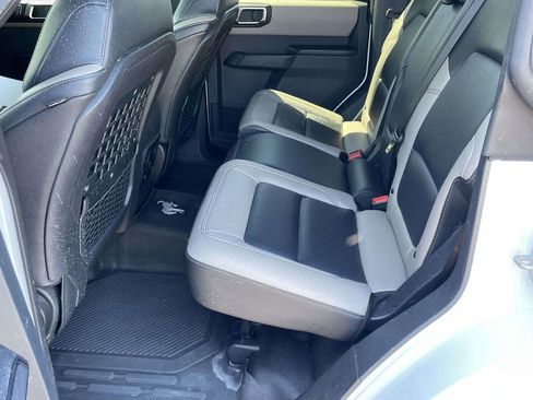 Used 2024 Ford Bronco Big Bend image 25