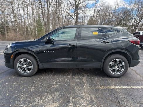 Certified 2025 Chevrolet Blazer LT AWD/4WD image 6