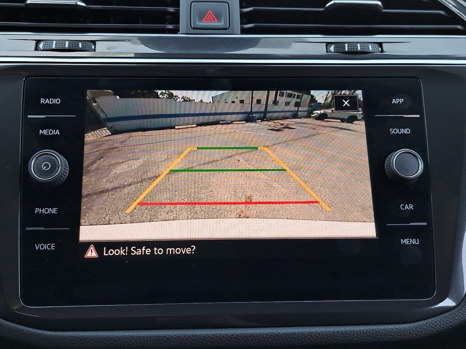 Used 2023 Volkswagen Tiguan SE R-Line FWD image 26