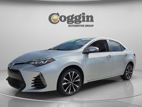 Used 2019 Toyota Corolla SE image 1