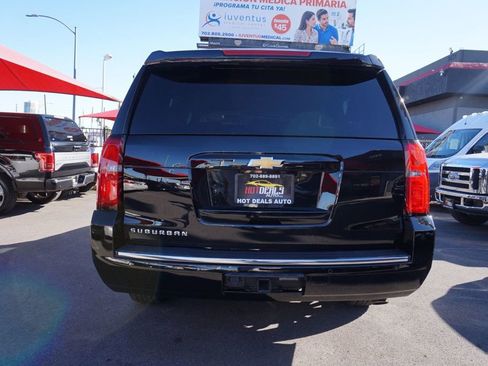 Used 2016 Chevrolet Suburban LTZ image 6