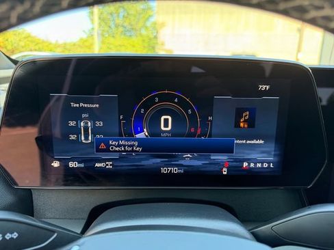 Used 2025 Chevrolet Traverse LT w/ Sun and Wheel Package AWD/4WD image 14