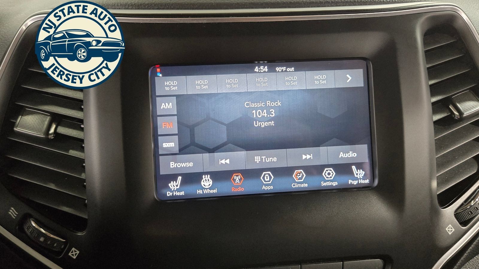 Used 2021 Jeep Cherokee Latitude Plus w/ Sun & Sound Group AWD/4WD image 16