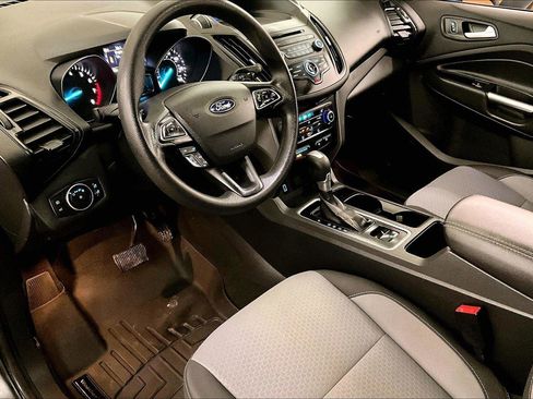 Used 2017 Ford Escape SE image 12