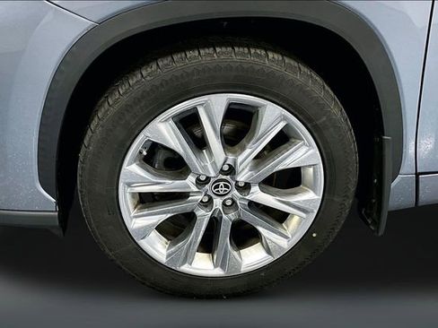 Used 2021 Toyota Highlander Limited AWD/4WD image 32