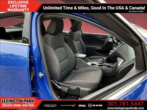Used 2023 Chevrolet Malibu LT FWD image 28