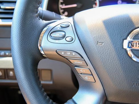 Used 2022 Nissan Murano SL FWD image 12
