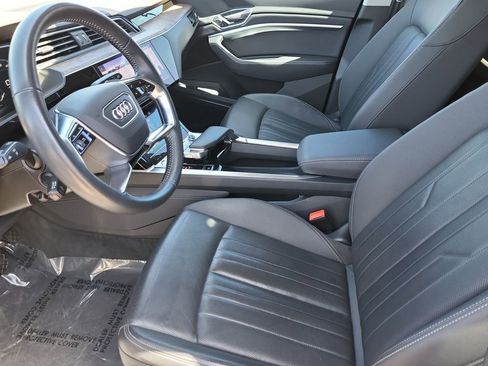 Used 2019 Audi e-tron Premium Plus AWD/4WD image 10