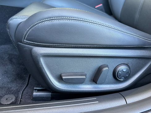 Used 2026 Genesis G70 2.5T RWD image 15