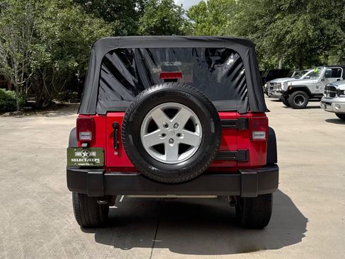 Used 2017 Jeep Wrangler Sport w/ Quick Order Package 24S AWD/4WD image 8