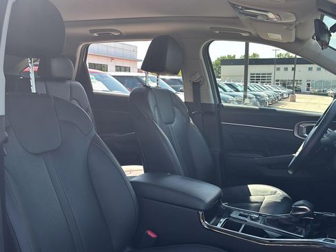 Used 2022 Kia Sorento SX FWD image 25