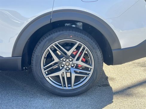 New 2026 Ford Explorer ST-Line w/ ST-Line Street Pack image 30