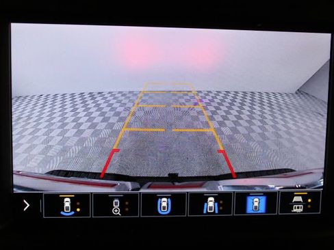 Certified 2022 GMC Sierra 3500 Denali image 4