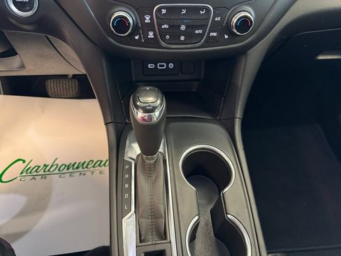Used 2019 Chevrolet Equinox LT AWD/4WD image 15
