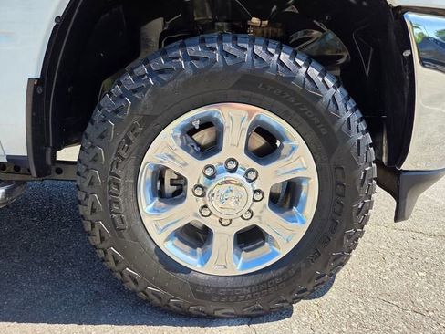 Used 2024 RAM 2500 Big Horn w/ Off Road Package AWD/4WD image 25