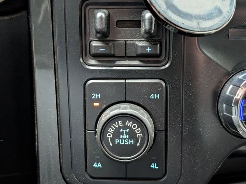 Used 2022 Ford F150 Lariat w/ Max Trailer Tow Package AWD/4WD image 23