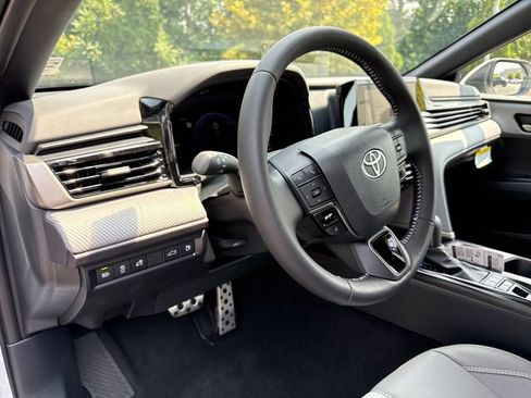 Used 2026 Toyota Camry SE w/ Convenience Package FWD image 15