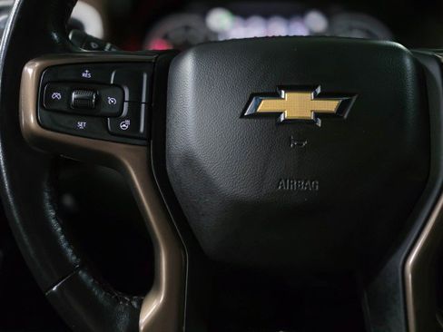 Used 2022 Chevrolet Silverado 3500 High Country image 22