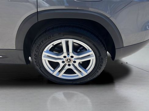 Used 2022 Mercedes-Benz GLB 250 image 22