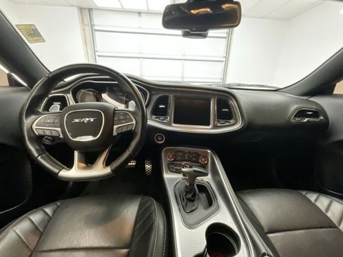 Used 2016 Dodge Challenger SRT Hellcat image 4