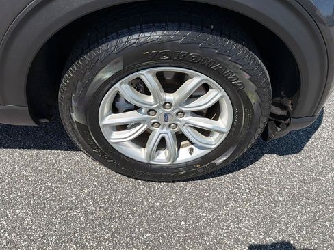 Used 2020 Ford Explorer 2WD image 38