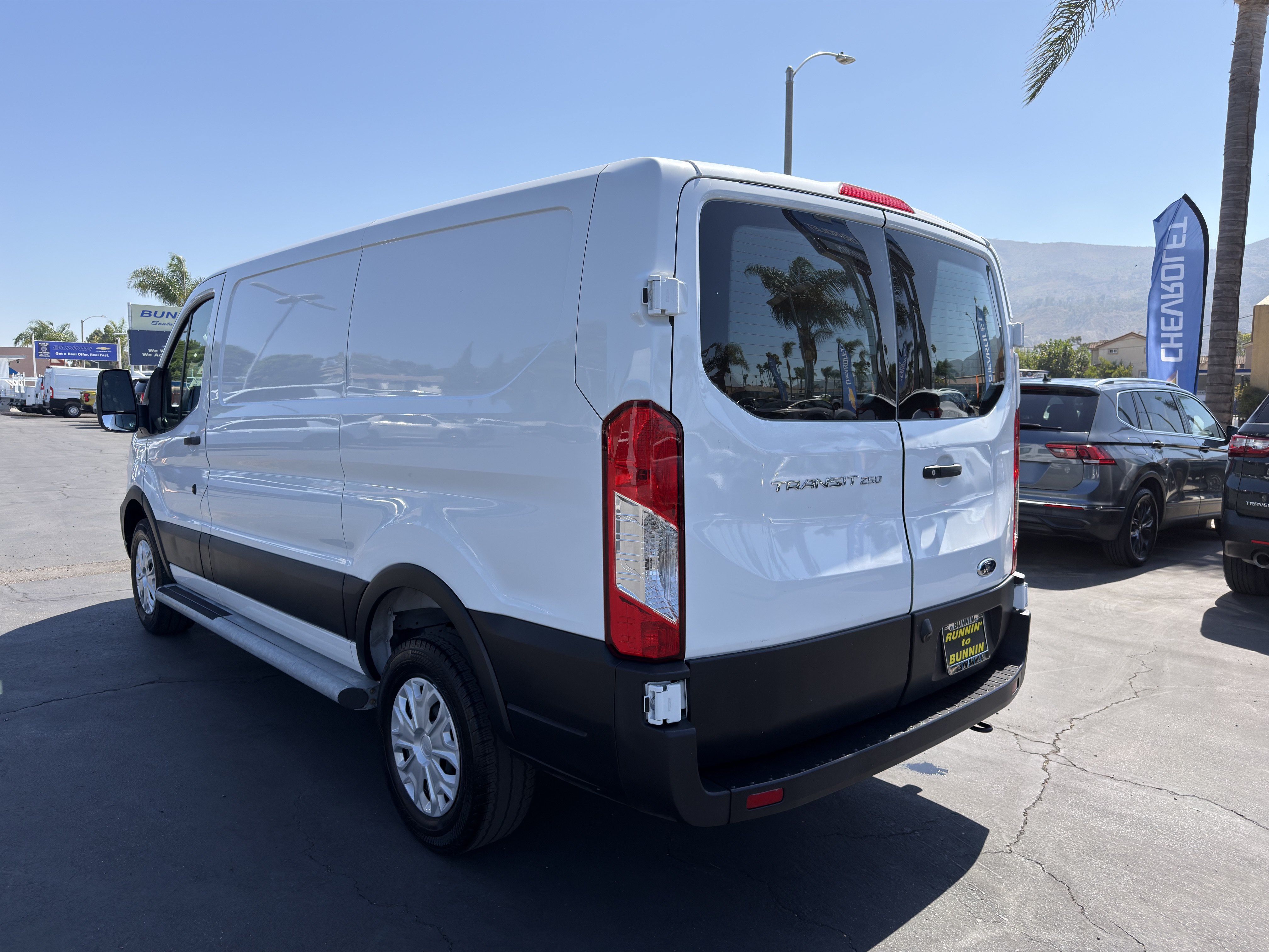 Used 2025 Ford Transit 250 Low Roof w/ Exterior Upgrade Package RWD image 6