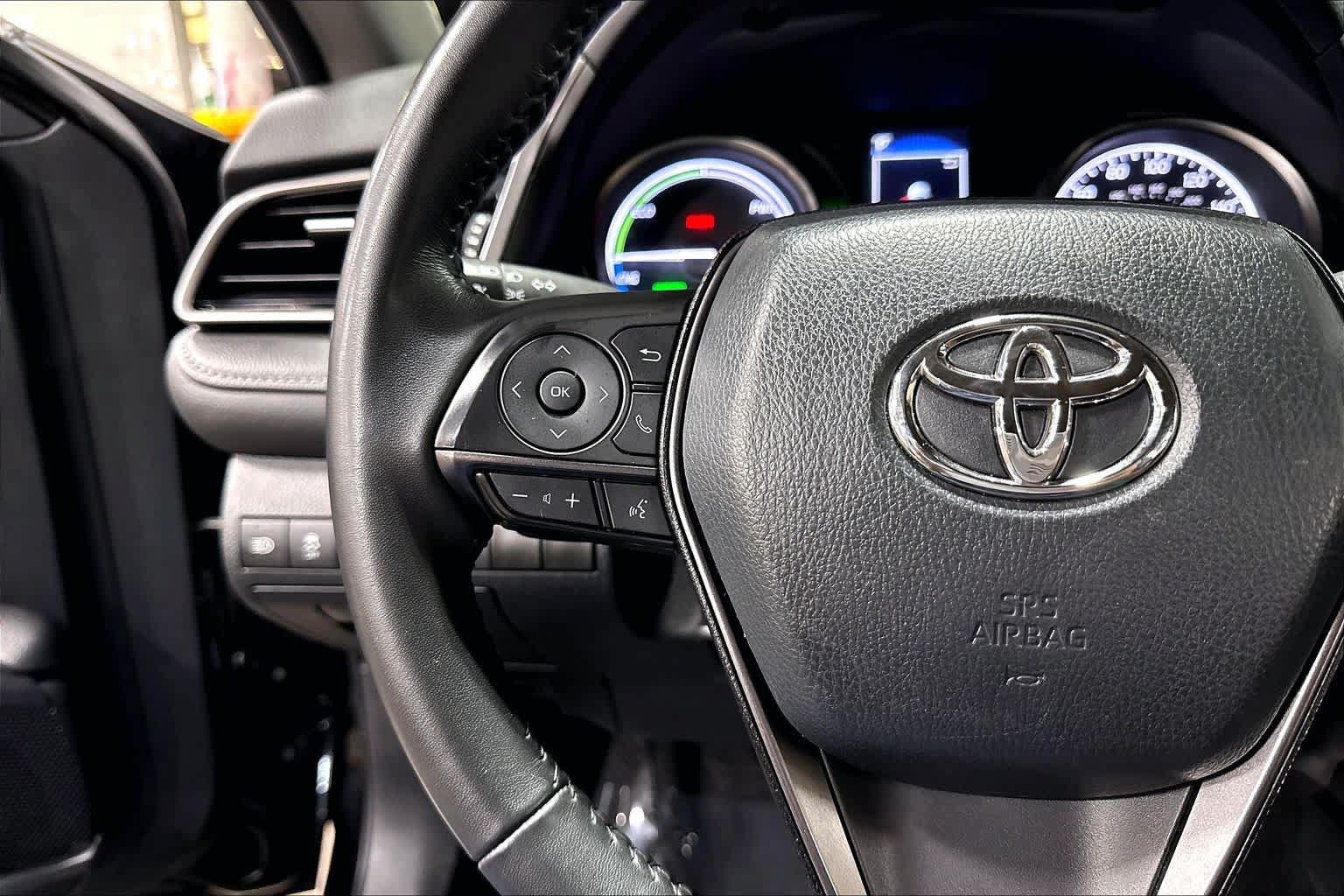 Used 2024 Toyota Camry SE w/ Convenience Package FWD image 24