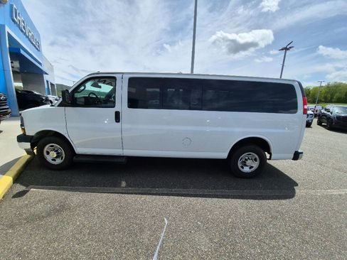 Used 2019 Chevrolet Express 3500 LT w/ LT Preferred Equipment Group RWD image 1