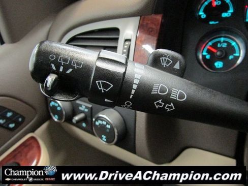 Used 2013 Chevrolet Tahoe LTZ image 29