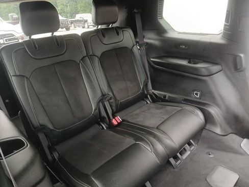 Used 2023 Jeep Grand Cherokee L Laredo AWD/4WD image 21