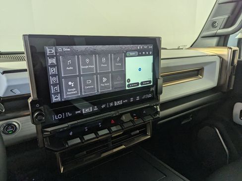 Used 2024 GMC Hummer EV 3X w/ Omega Edition image 10