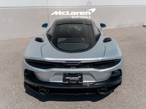 New 2026 McLaren GTS image 25