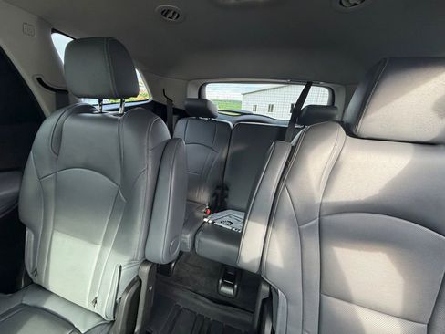 Used 2021 Buick Enclave Essence w/ Sport Touring Edition AWD/4WD image 11