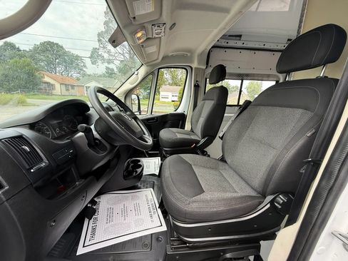 Used 2019 RAM ProMaster 2500 FWD image 5