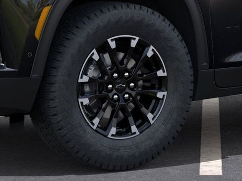 New 2026 Chevrolet Traverse Z71 w/ Enhanced Driving Package AWD/4WD image 9