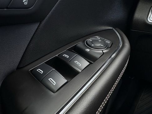 Used 2024 Buick Envision Sport Touring image 12