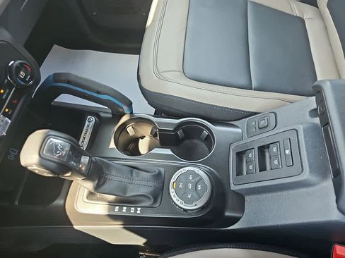 Used 2023 Ford Bronco Wildtrak image 23
