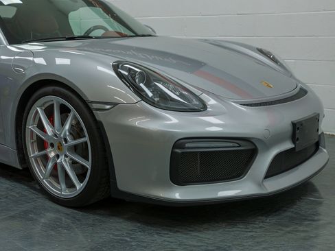 Used 2016 Porsche Boxster Spyder image 41