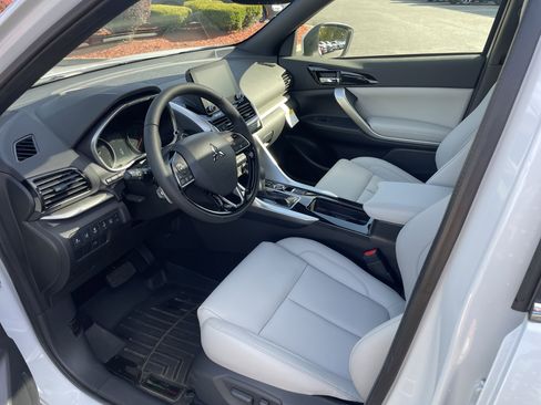 New 2026 Mitsubishi Eclipse Cross SEL image 9