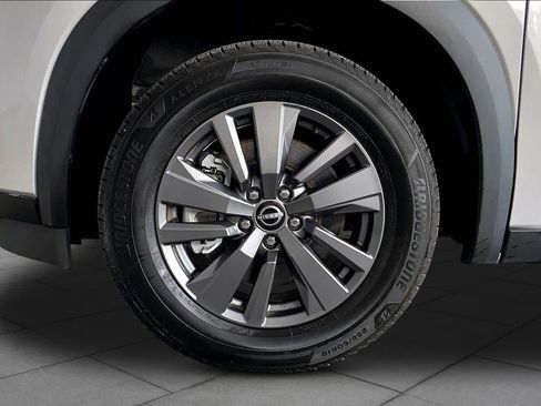 Used 2023 Nissan Pathfinder SV FWD image 11