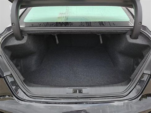 Used 2021 Nissan Maxima Platinum image 15