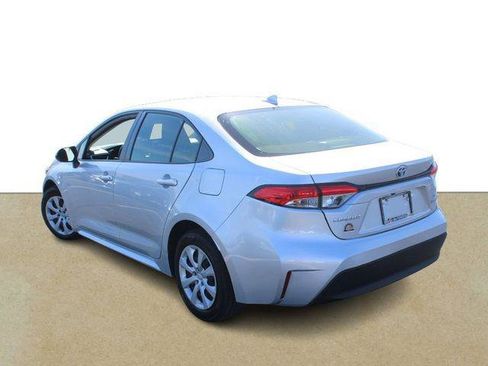 Certified 2023 Toyota Corolla LE image 6