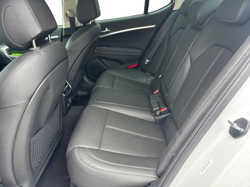 New 2026 Genesis G70 2.5T RWD image 13