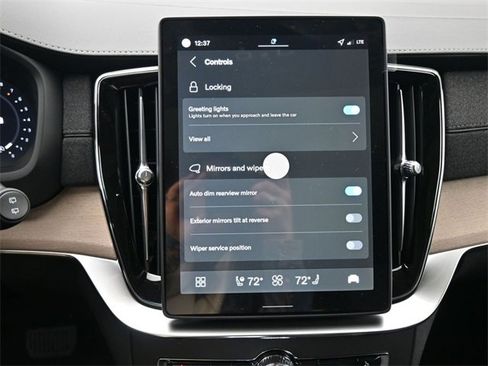 New 2026 Volvo XC90 B6 Plus image 20