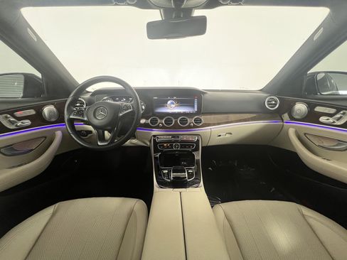 Used 2018 Mercedes-Benz E 300 image 11
