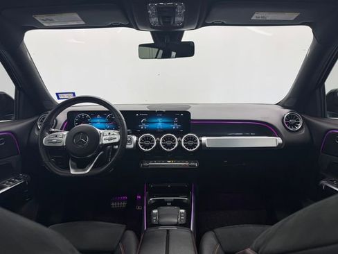 Used 2022 Mercedes-Benz GLB 250 image 6