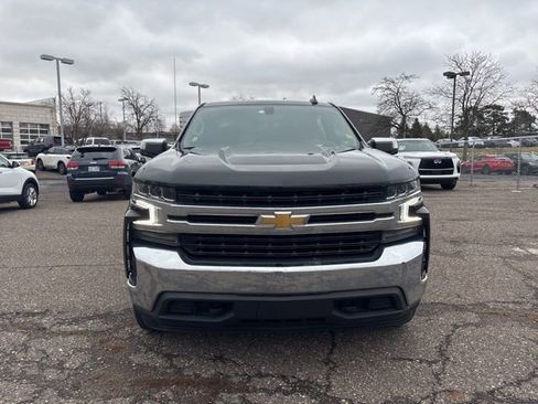 Used 2021 Chevrolet Silverado 1500 LT image 2