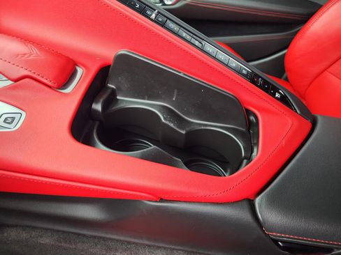 Used 2024 Chevrolet Corvette Stingray Preferred Cpe w/ 2LT image 29